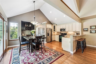 1765 Lance End Ln, Fenton, MO 63026 - photo 7