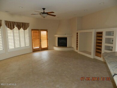 GREAT ROOM WITH FIREPLACE
