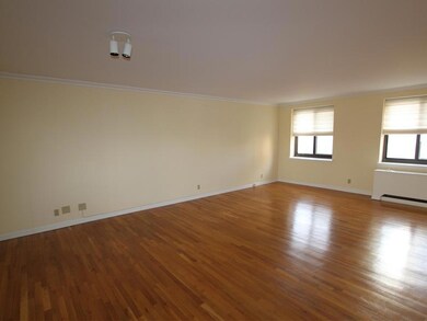 11 Lafayette Ct unit 3D, Greenwich, CT 06830 - photo 2