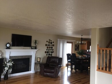 301 23rd Ave NE, Jamestown, ND 58401 - photo 5