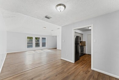 2808 Pinewood Dr, League City, TX 77573 - photo 6