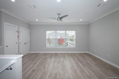 500 Sutton Ct unit 134, Deer Park, NY 11729 - photo 6