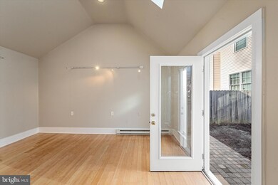 119 1 E Main St, Purcellville, VA 20132 - photo 4