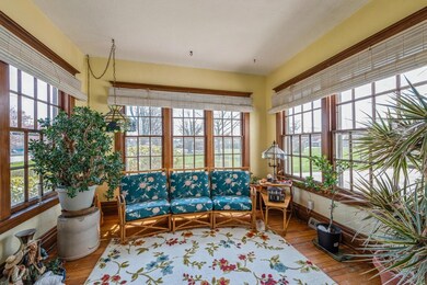 09_403NMainSt_97_SunRoom_Large