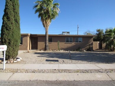 8008 E Nicaragua Dr, Tucson, AZ 85730 - photo 4