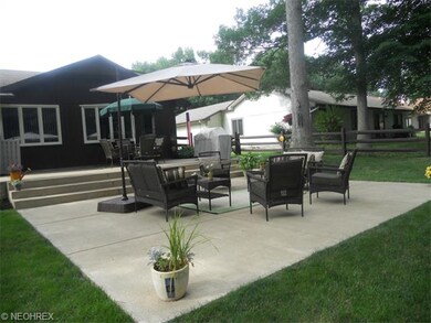 Extra large patio w/fenced in private back yard.