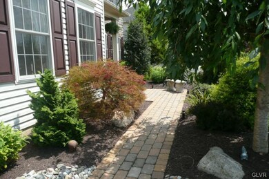 617 Ryan Dr, Allentown, PA 18103 - photo 3