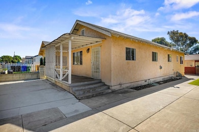 3813-15 Birch St, San Diego, CA 92113 - photo 3