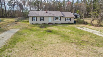 225 Lakewood Dr, Jacksonville, NC 28546 - photo 2