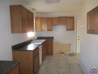 3621 SW Devon Ave, Topeka, KS 66611 - photo 4