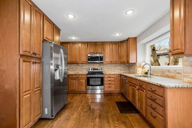 7123 Garnett St, Shawnee, KS 66203 - photo 5