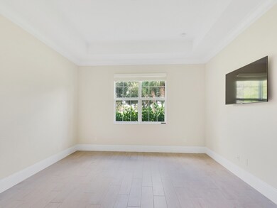 Main Ensuite

