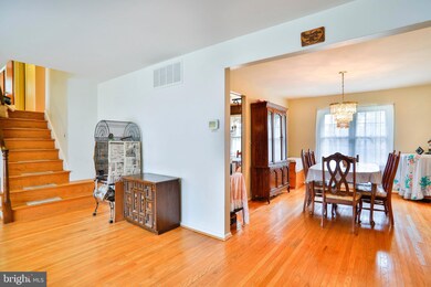 919 Doncaster Dr, West Deptford, NJ 08066 - photo 5