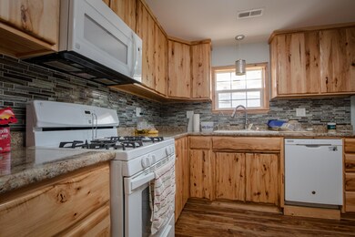 Holt_437NWilliamsAve-6