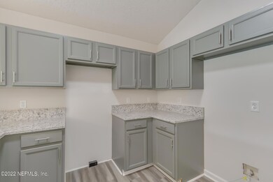 10362 Centerwood Ct, Jacksonville, FL 32218 - photo 7