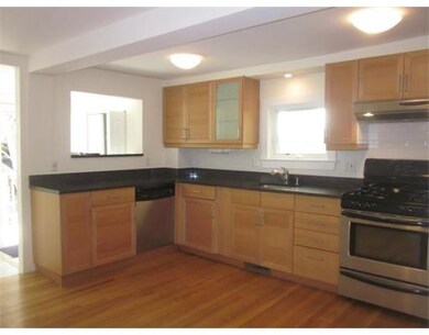 31 Willard St unit 31, Cambridge, MA 02138 - photo 2