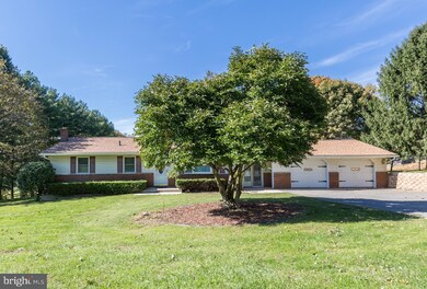 7006 Carmae Rd, Sykesville, MD 21784 - photo 3