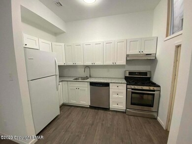 584 Main St unit 4, Stroudsburg, PA 18360 - photo 6