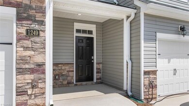 *photos are of model home and are for representative purposes*