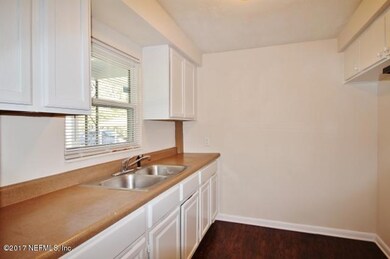 1315 Orton St, Jacksonville, FL 32205 - photo 4