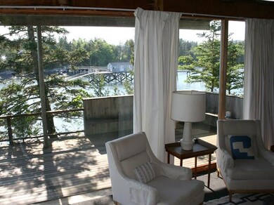 Open-air Living Room with view to...