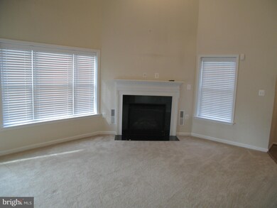 2805 Chinkapin Oak Ln unit 219, Woodbridge, VA 22191 - photo 5