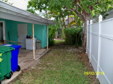 sideyard carport