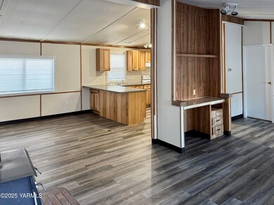 401 Moxee Ave unit 7, Naches, WA 98937 - photo 6