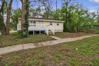 4692 Pennsylvania St, Gary, IN 46409 - photo 2