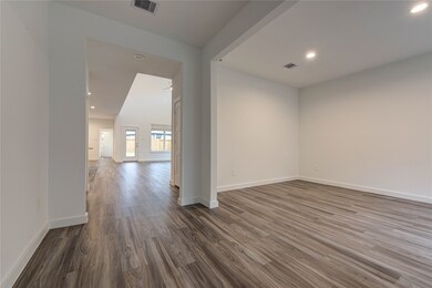 10315 Rainbow Cove Ln, Shenandoah, TX 77384 - photo 3