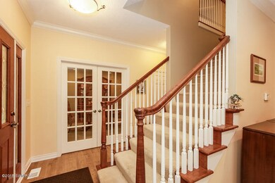 006-Foyer-1802047-small