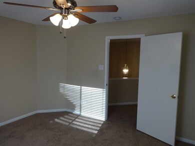 7843 Split Oak Dr, Houston, TX 77040 - photo 4