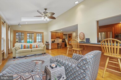 844 Cobblestone Ct, Hershey, PA 17033 - photo 7