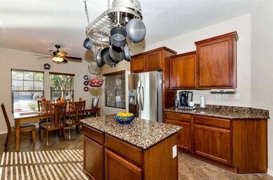 Kitchen02