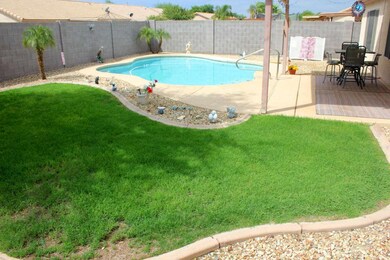 3BarlowBackyard1