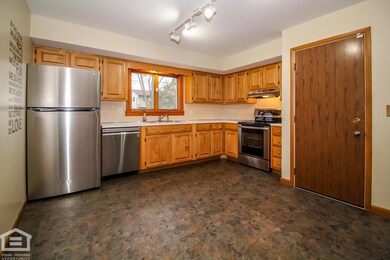 1314 Cranwood Square North`-12