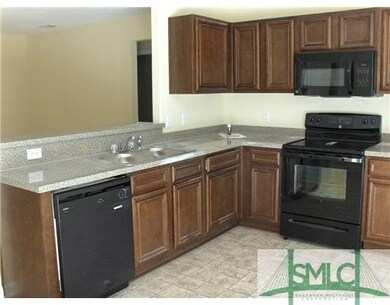 Kitchen. Breakfast Bar,Smoth Top SC Range,Microwav