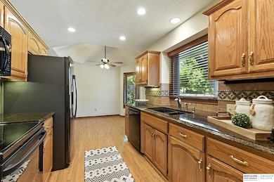 13228 Willis Cir, Omaha, NE 68164 - photo 6