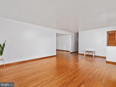 699 Foltz Rd, Edinburg, VA 22824 - photo 5