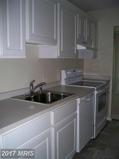 134 Roberts Ln unit 403, Alexandria, VA 22314 - photo 4