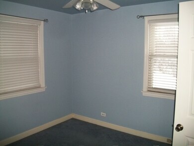 10042 Drury Ln, Westchester, IL 60154 - photo 7