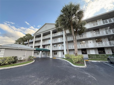 Whitehall Condos unit 204, Davie, FL 33324 - photo 3
