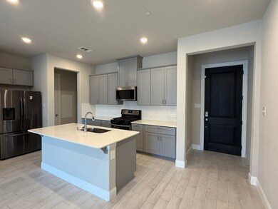 624 Hutchinson Ln, Lewisville, TX 75077 - photo 6