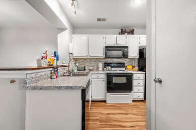 1530 Fort Johnson Rd unit 1L, Charleston, SC 29412 - photo 5