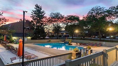 Pool-Sunset