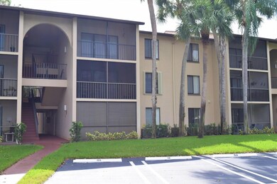 201 Foxtail Dr unit D2, Greenacres, FL 33415 - photo 2