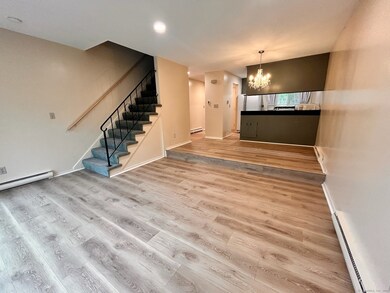 213 Baxter Rd unit B, Storrs Mansfield, CT 06268 - photo 4