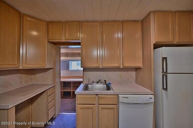 430 S Edwards Ct, Scranton, PA 18504 - photo 7