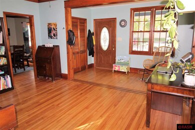 201 N Jefferson St, New Ulm, MN 56073 - photo 3