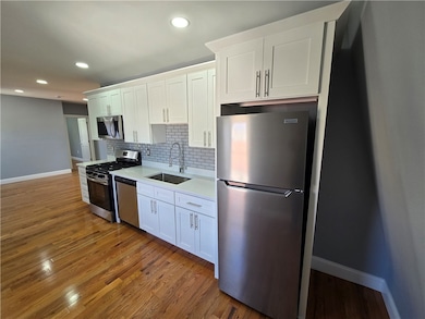 169 Knight St unit 3, Providence, RI 02909 - photo 2